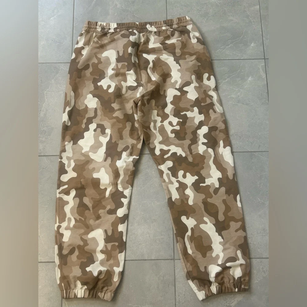 NWOT Lands End Pants Boys XL Clay Bisque Camouflage Drawstring Joggers